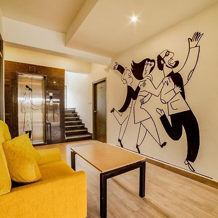 Townhouse Sarvar Hospitality Near Ascendas Park Square Mall Bangalore Eksteriør billede