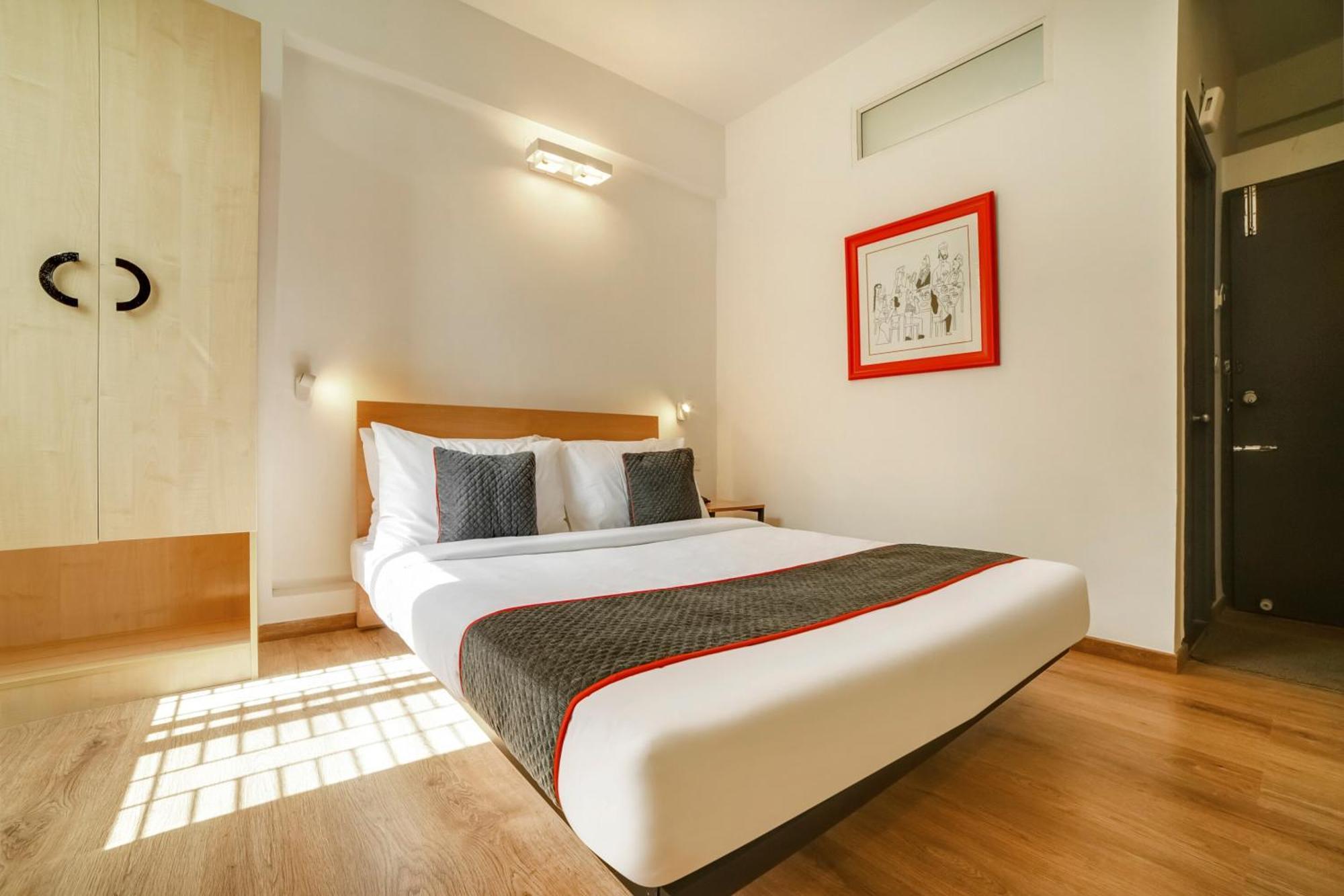 Townhouse Sarvar Hospitality Near Ascendas Park Square Mall Bangalore Eksteriør billede