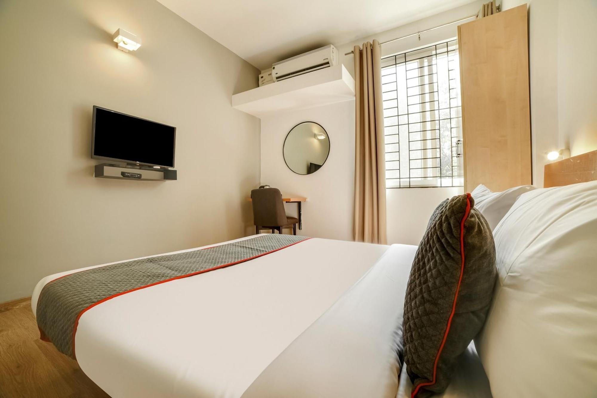 Townhouse Sarvar Hospitality Near Ascendas Park Square Mall Bangalore Eksteriør billede