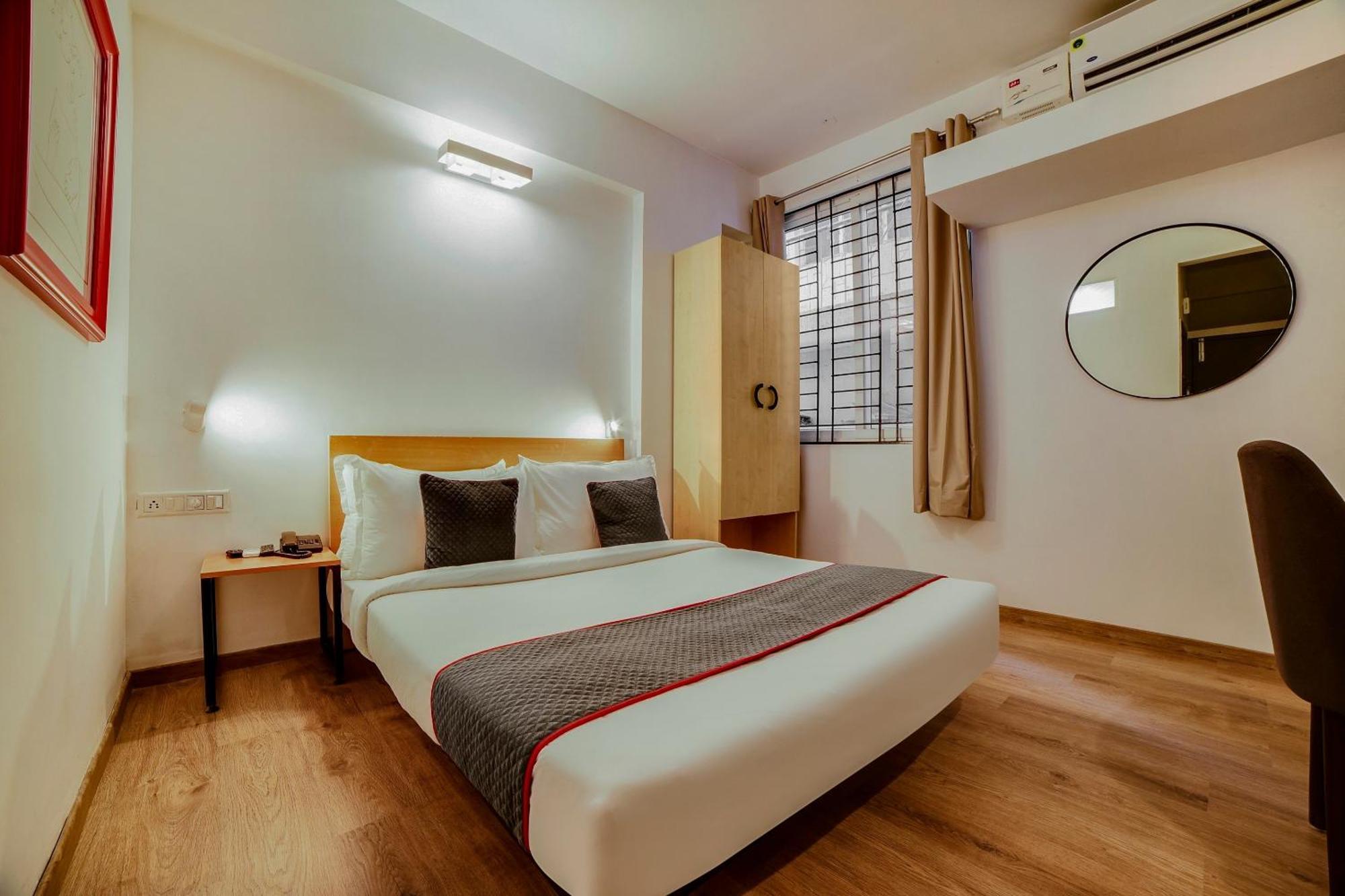 Townhouse Sarvar Hospitality Near Ascendas Park Square Mall Bangalore Eksteriør billede