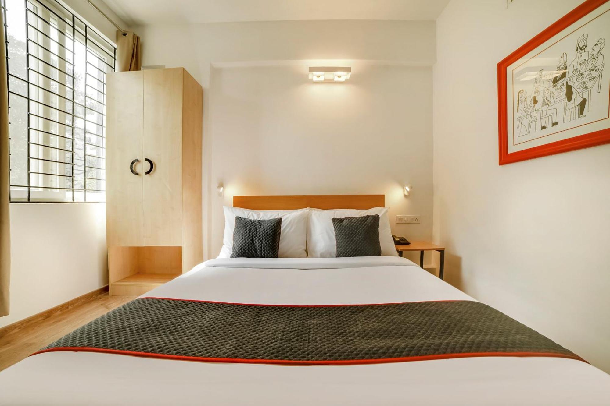 Townhouse Sarvar Hospitality Near Ascendas Park Square Mall Bangalore Eksteriør billede
